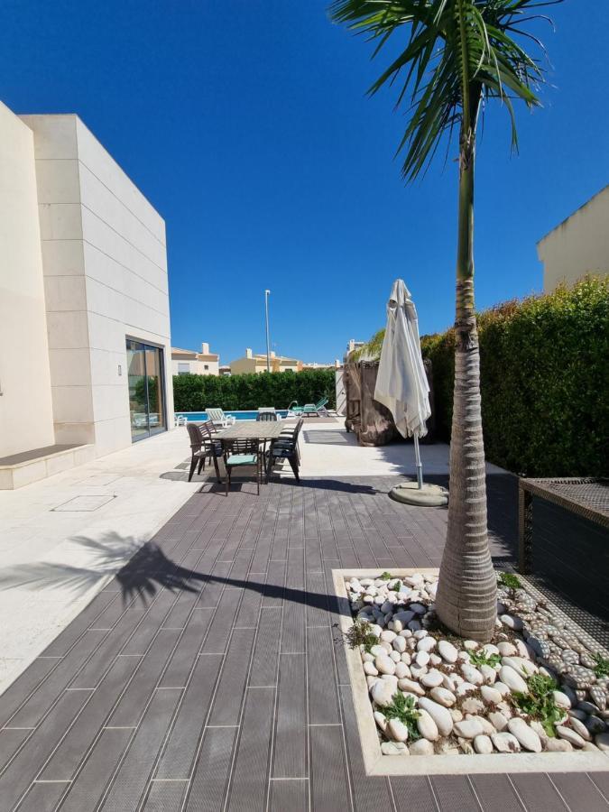 Luxury City Villa Olivia 10 - 15 Min To The Beach Oura, Private Swimming Pool อัลบูเฟรา ภายนอก รูปภาพ